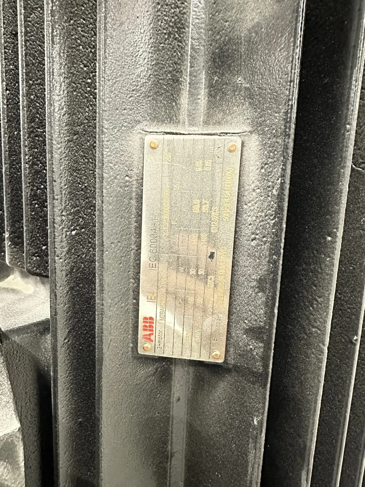 离心式冷水机组(热回收型)检修 · 机型核准与参数整定 现场记录 3